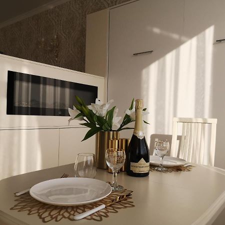 Lux Apartment,10 Фонтана,До Моря 5 Минут Odessa Exterior photo